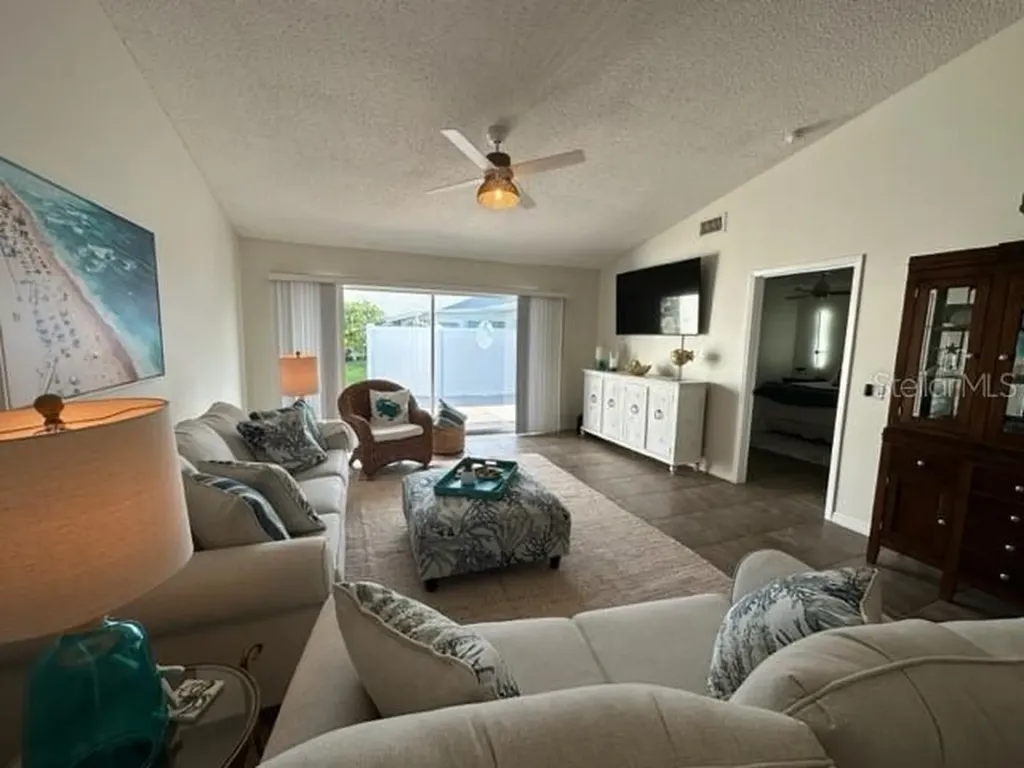 6527 Hamlet Drive Englewood FL 34224