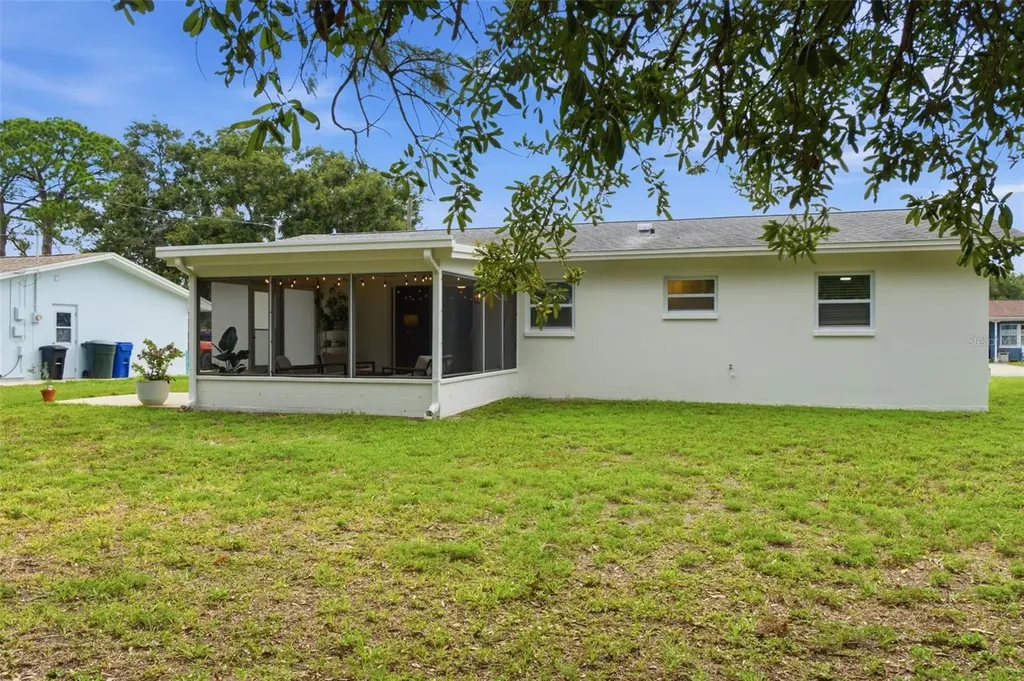 2048 Jefferson Avenue Dunedin FL 34698