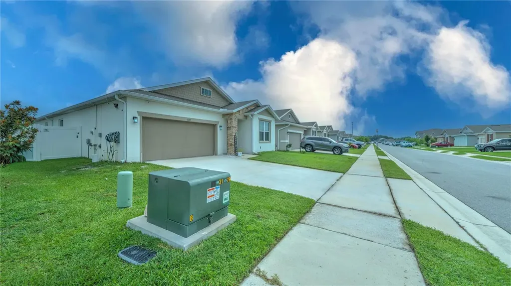 1228 Mattie Pointe Boulevard Auburndale FL 33823