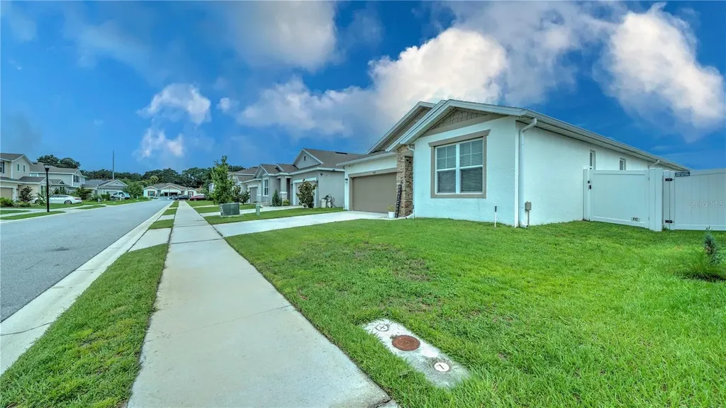 1228 Mattie Pointe Boulevard Auburndale FL 33823