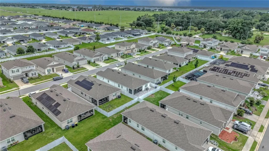 1228 Mattie Pointe Boulevard Auburndale FL 33823