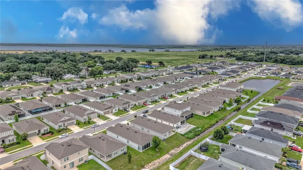 1228 Mattie Pointe Boulevard Auburndale FL 33823