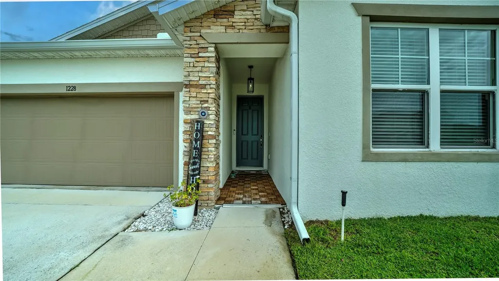 1228 Mattie Pointe Boulevard Auburndale FL 33823