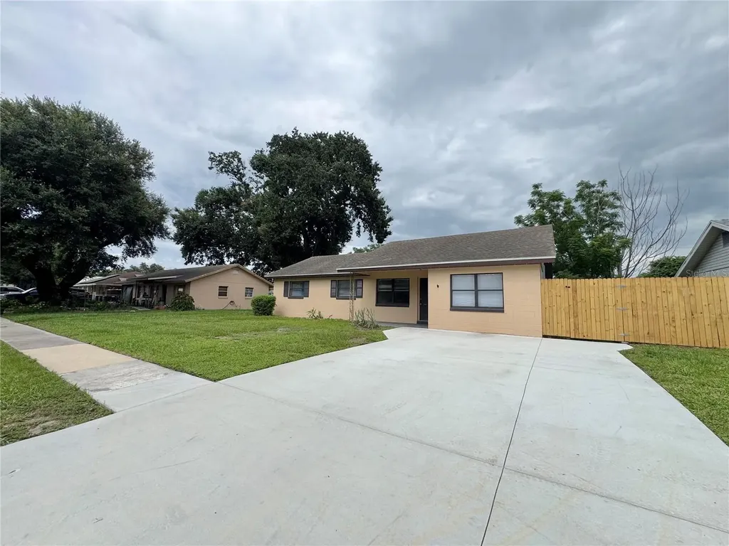 506 Thomas Avenue Winter Haven FL 33880