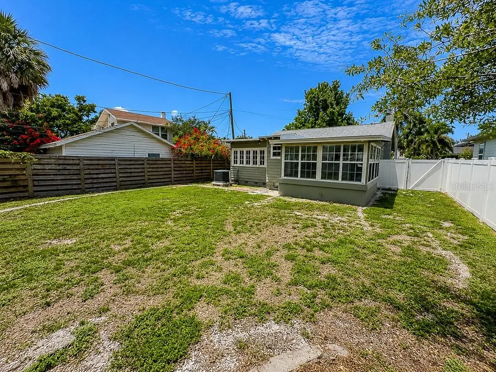 2244 4th Avenue N St Petersburg FL 33713