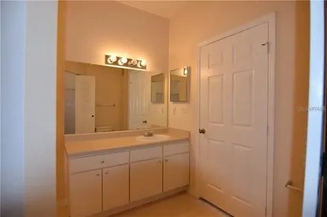 9640 Lake Chase Island Way Tampa FL 33626