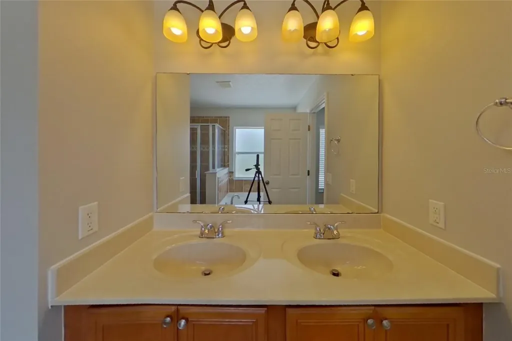 Kissimmee FL 34758