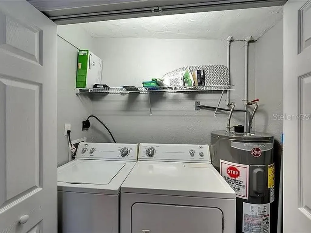 120 Avenida De Baha Nokomis FL 34275