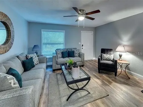 120 Avenida De Baha Nokomis FL 34275
