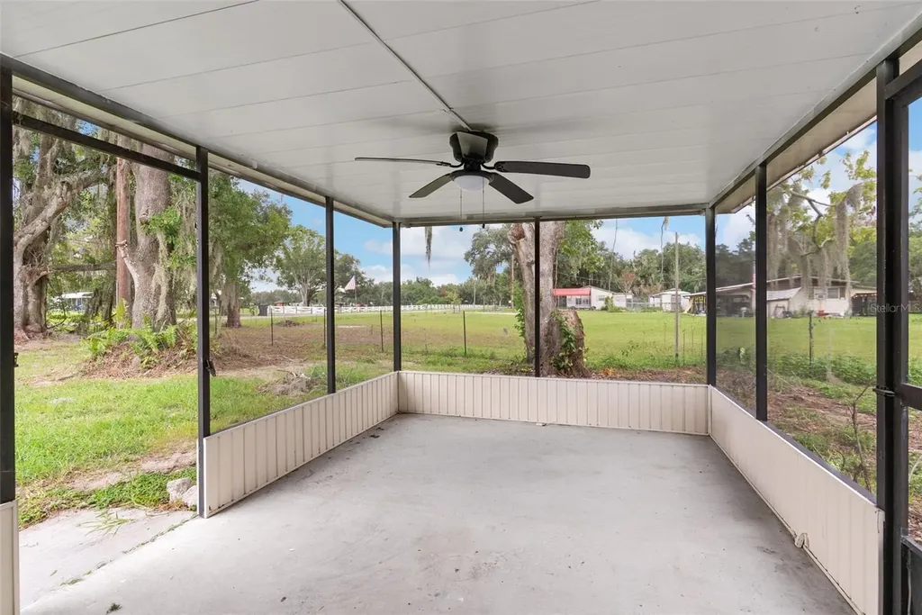 606 S Wiggins Road Plant City FL 33566