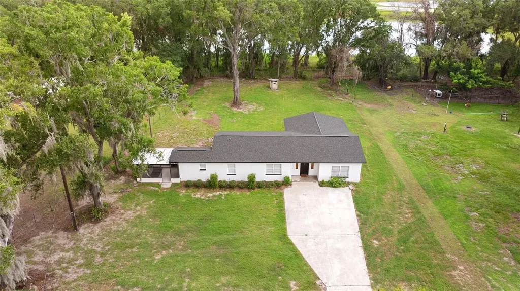 606 S Wiggins Road Plant City FL 33566