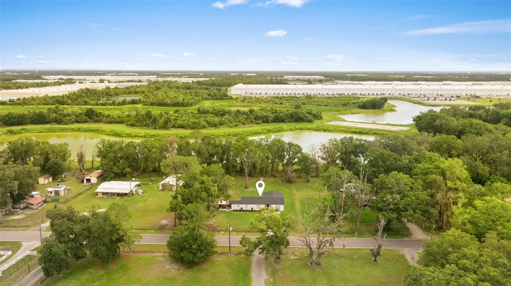 606 S Wiggins Road Plant City FL 33566