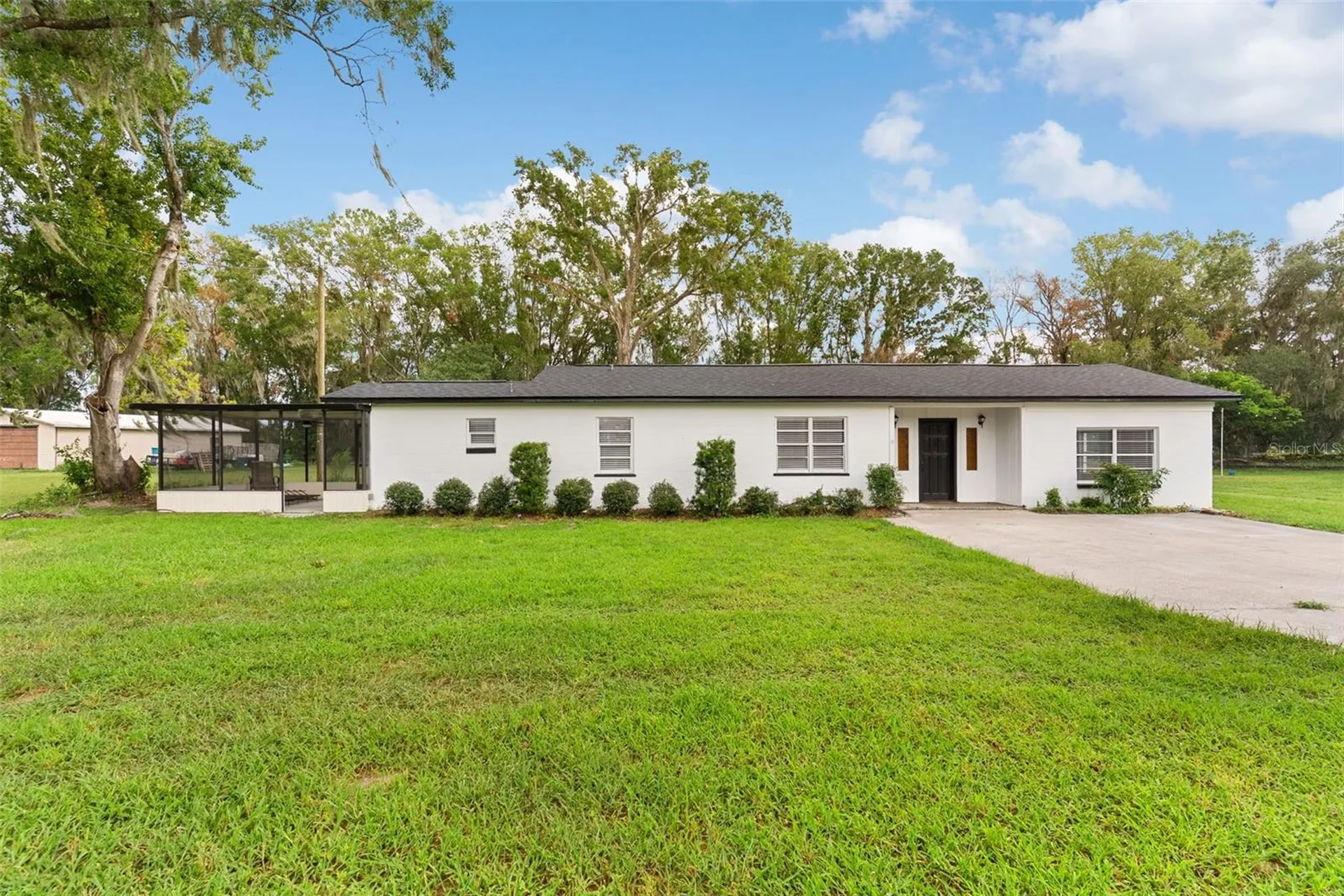 606 S Wiggins Road Plant City FL 33566