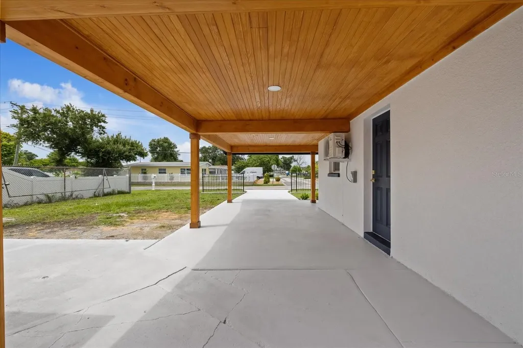 5824 N Thatcher Avenue Tampa FL 33614