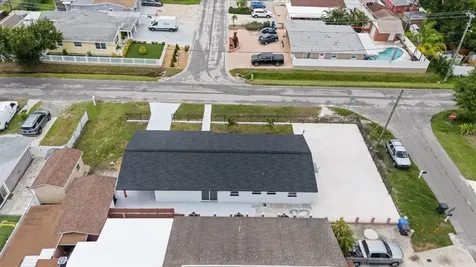 5824 N Thatcher Avenue Tampa FL 33614