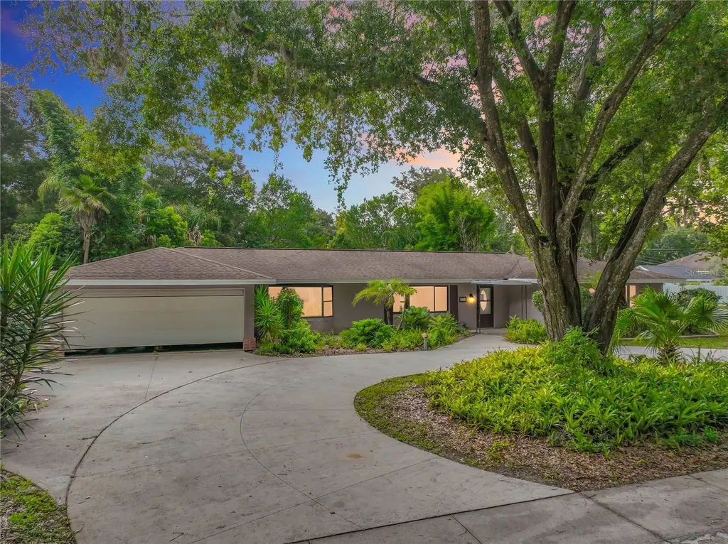 300 Pinecrest Road Mount Dora FL 32757