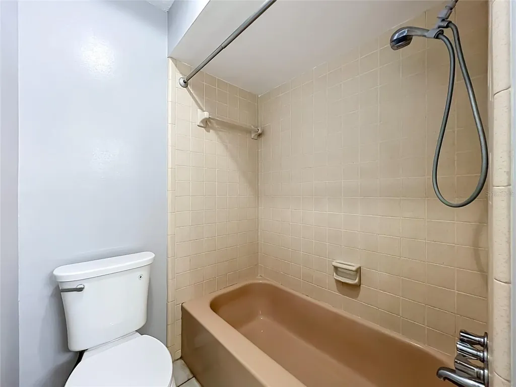 300 Pinecrest Road Mount Dora FL 32757