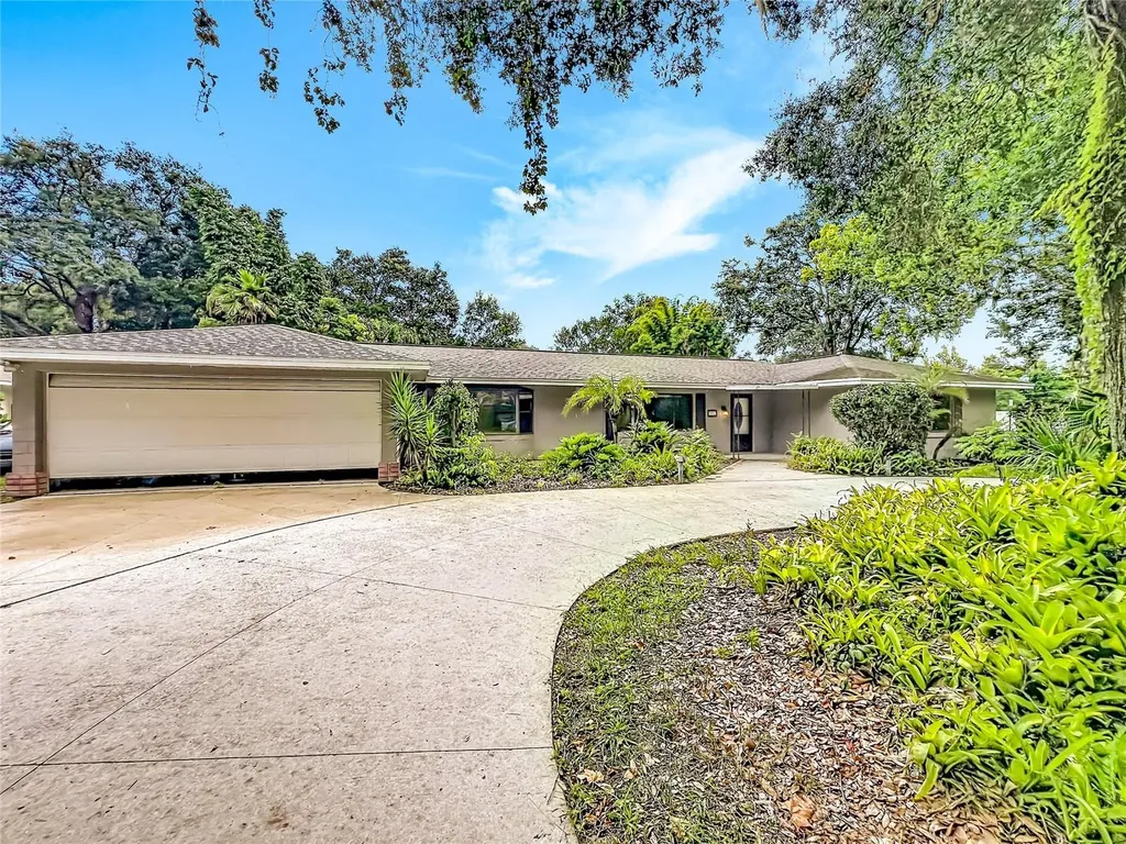 300 Pinecrest Road Mount Dora FL 32757