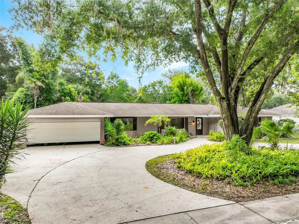 300 Pinecrest Road Mount Dora FL 32757
