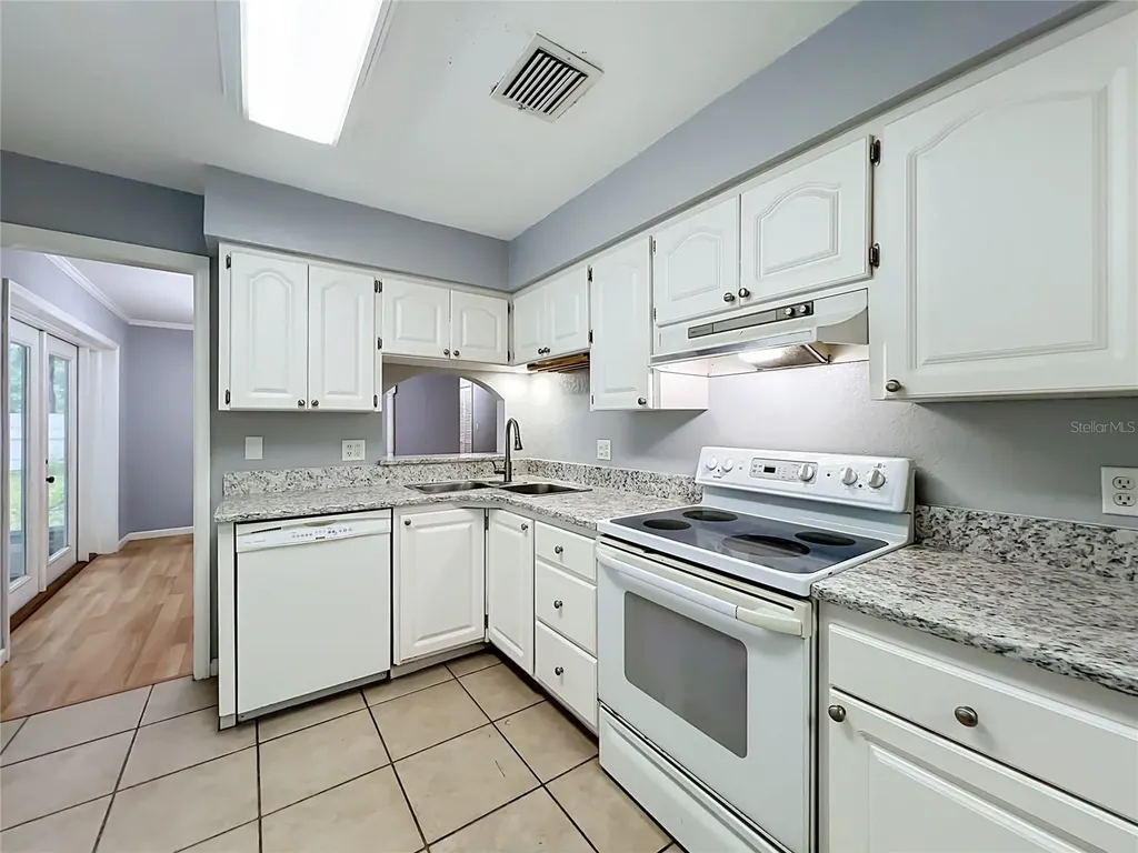 300 Pinecrest Road Mount Dora FL 32757