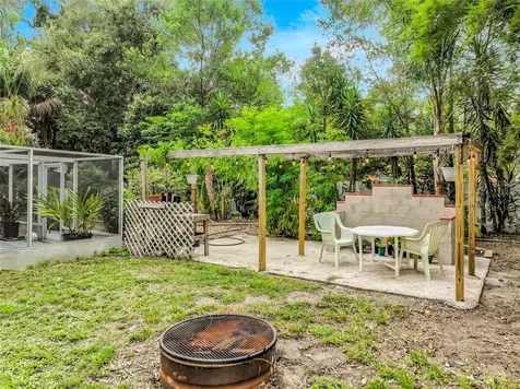 300 Pinecrest Road Mount Dora FL 32757