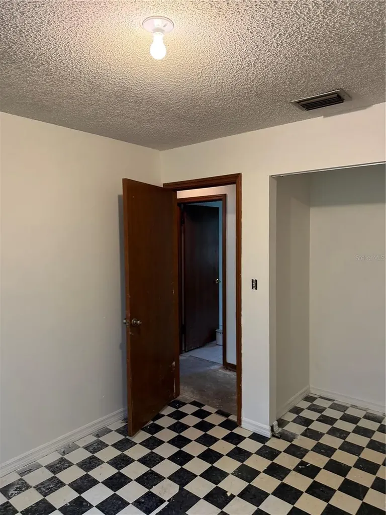 3625 NE 18th Court Ocala FL 34479