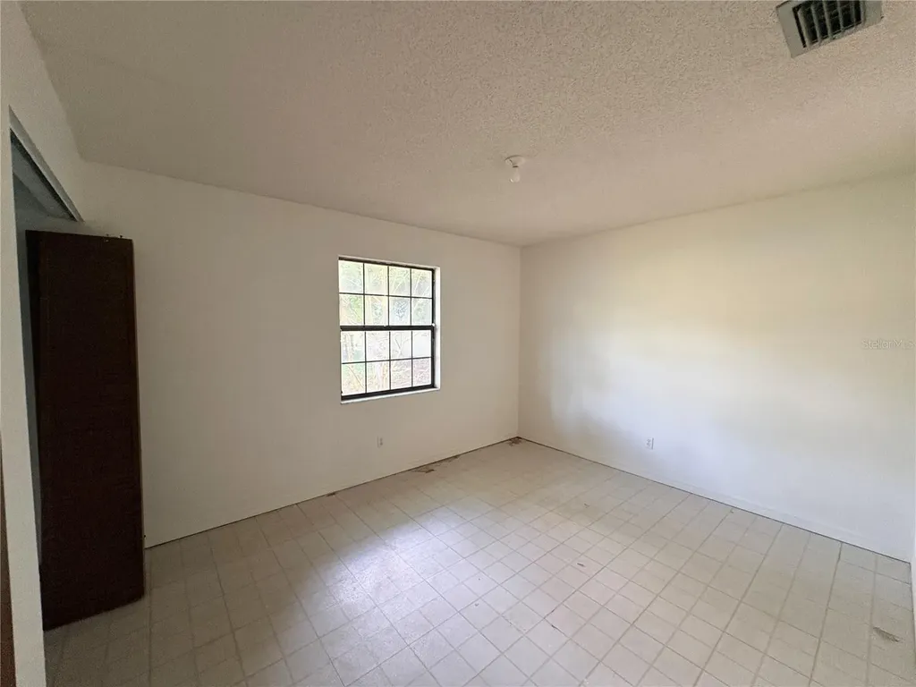3625 NE 18th Court Ocala FL 34479