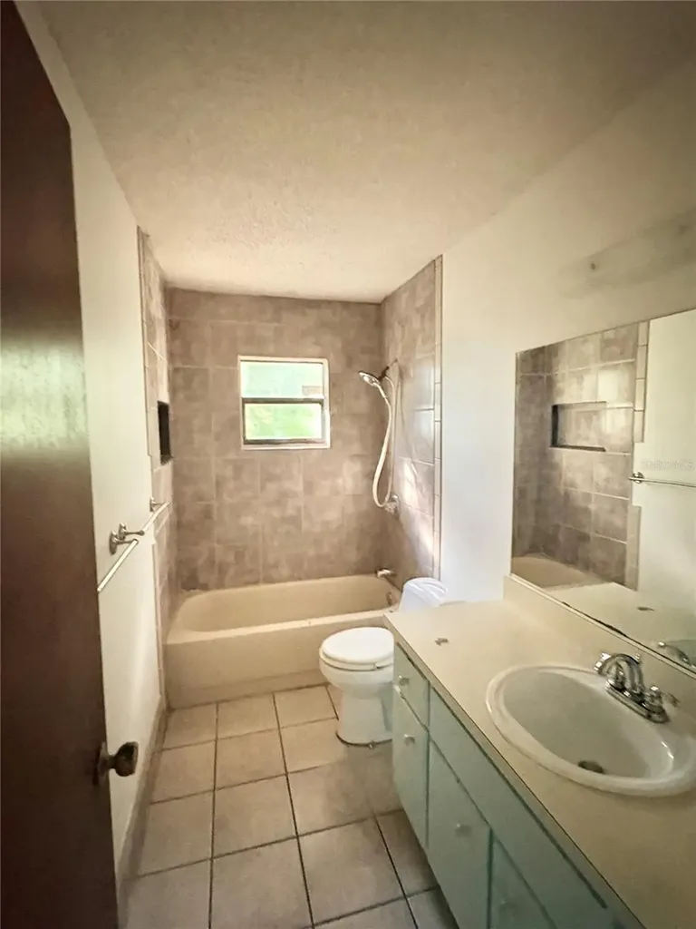 3625 NE 18th Court Ocala FL 34479