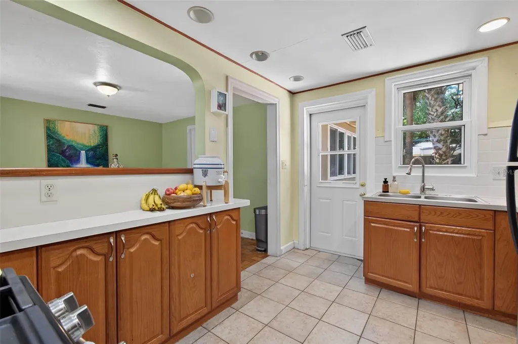 715 NW 22nd Avenue Gainesville FL 32609