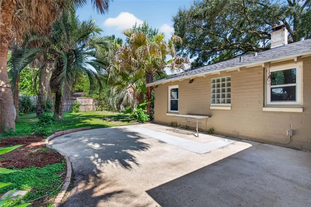 715 NW 22nd Avenue Gainesville FL 32609