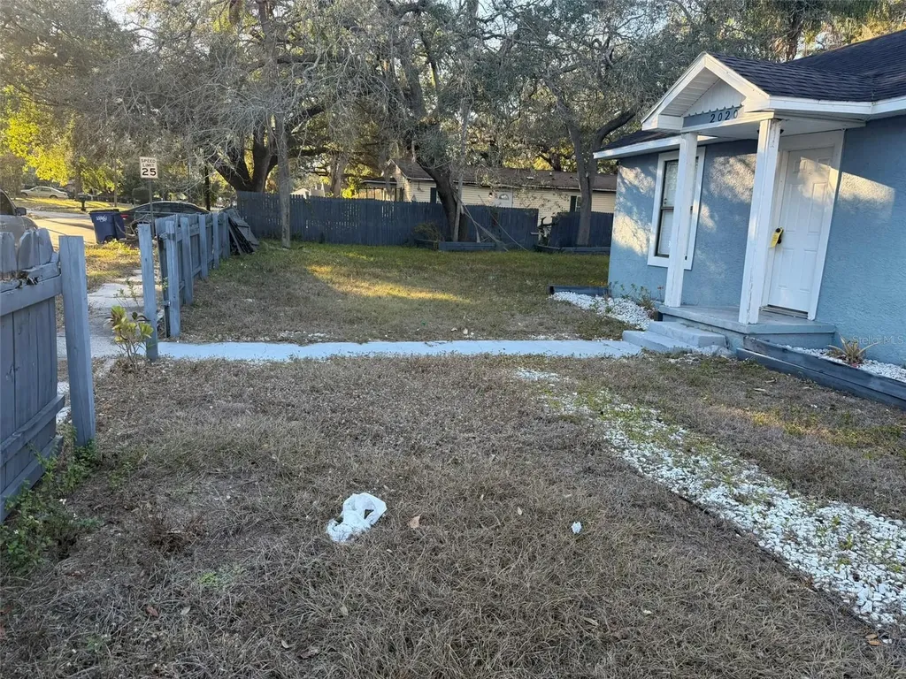 2020 E Powhatan Avenue Tampa FL 33610