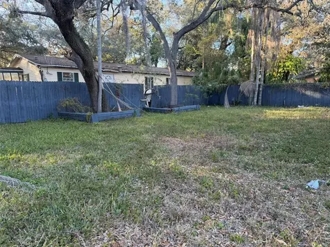 2020 E Powhatan Avenue Tampa FL 33610