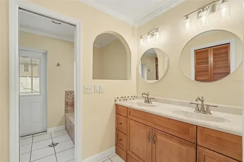 10906 Autumn Oak Place Tampa FL 33618
