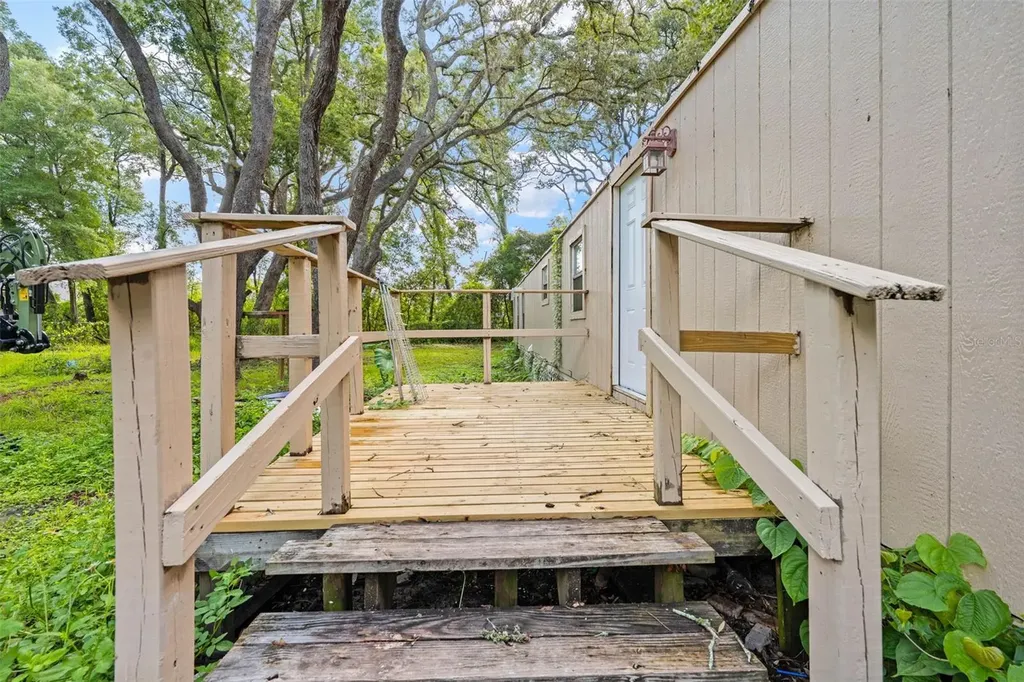 122 Arkays Avenue Spring Hill FL 34609