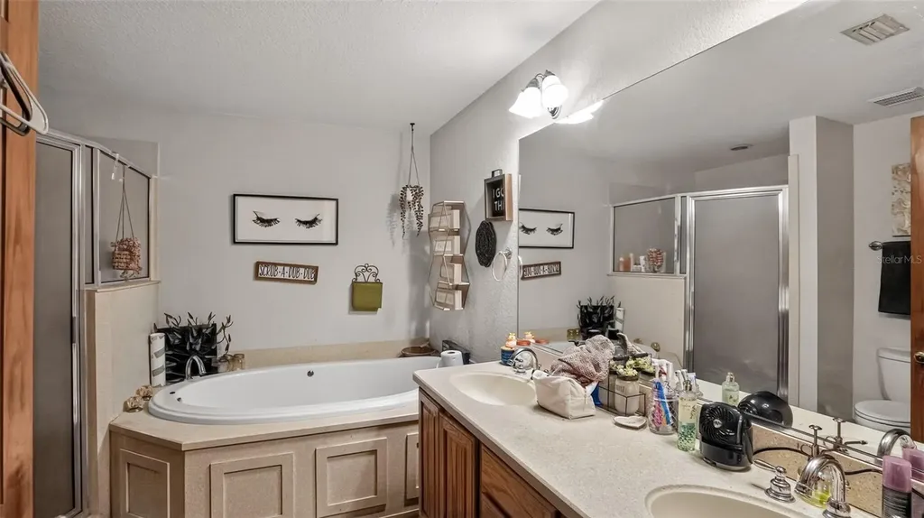 706 Murray Circle Lady Lake FL 32159