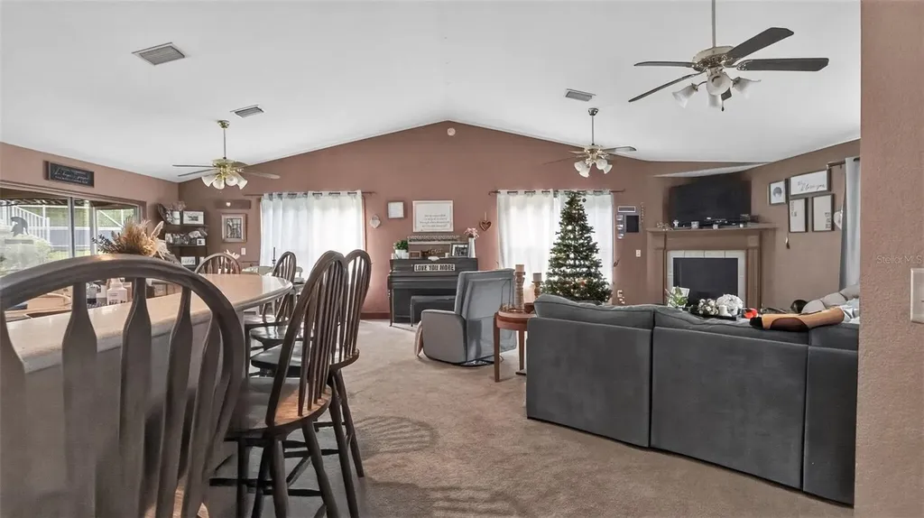 706 Murray Circle Lady Lake FL 32159