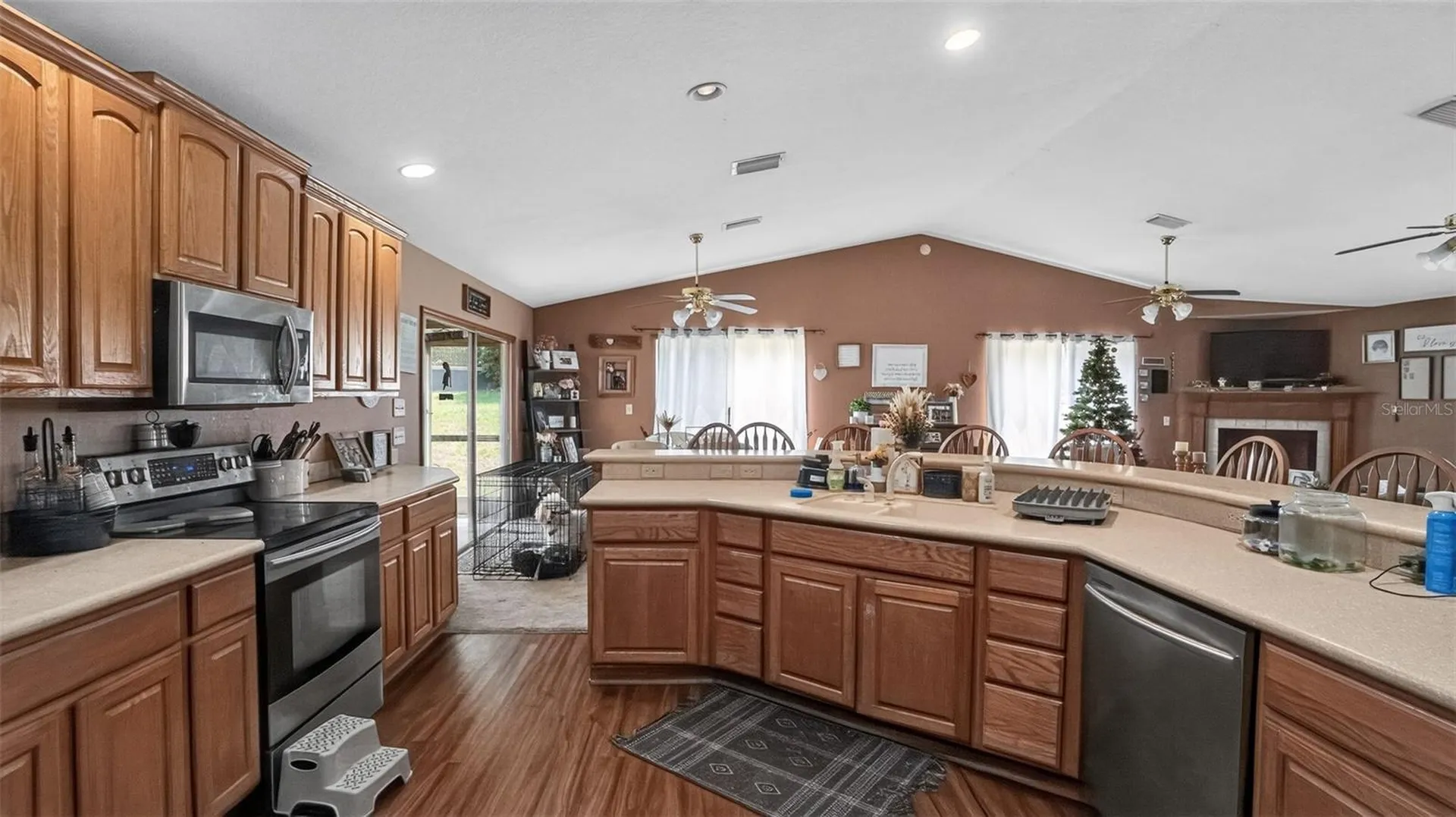 706 Murray Circle Lady Lake FL 32159