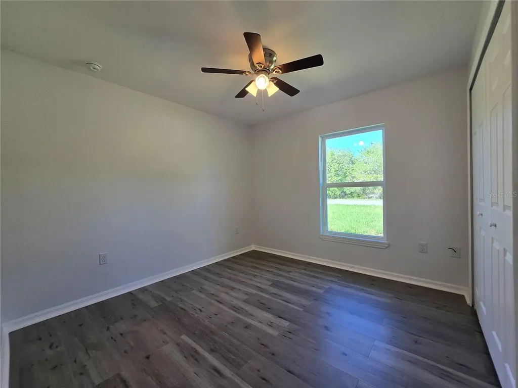 35 Sequoia Trail Ocklawaha FL 32179