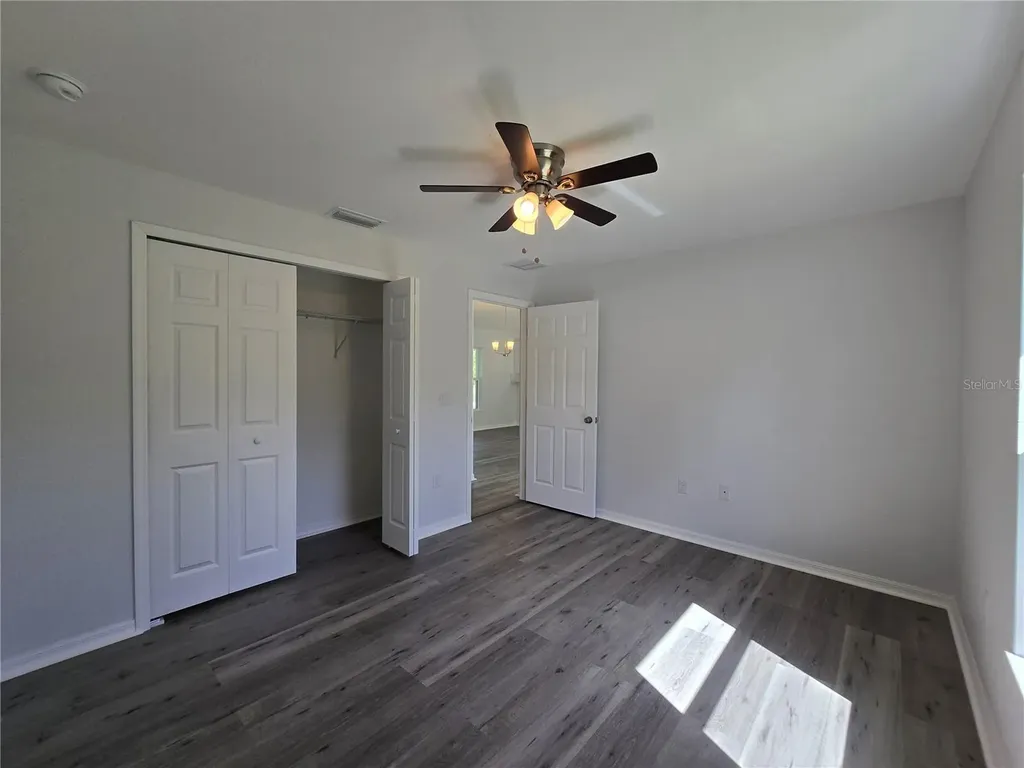 35 Sequoia Trail Ocklawaha FL 32179