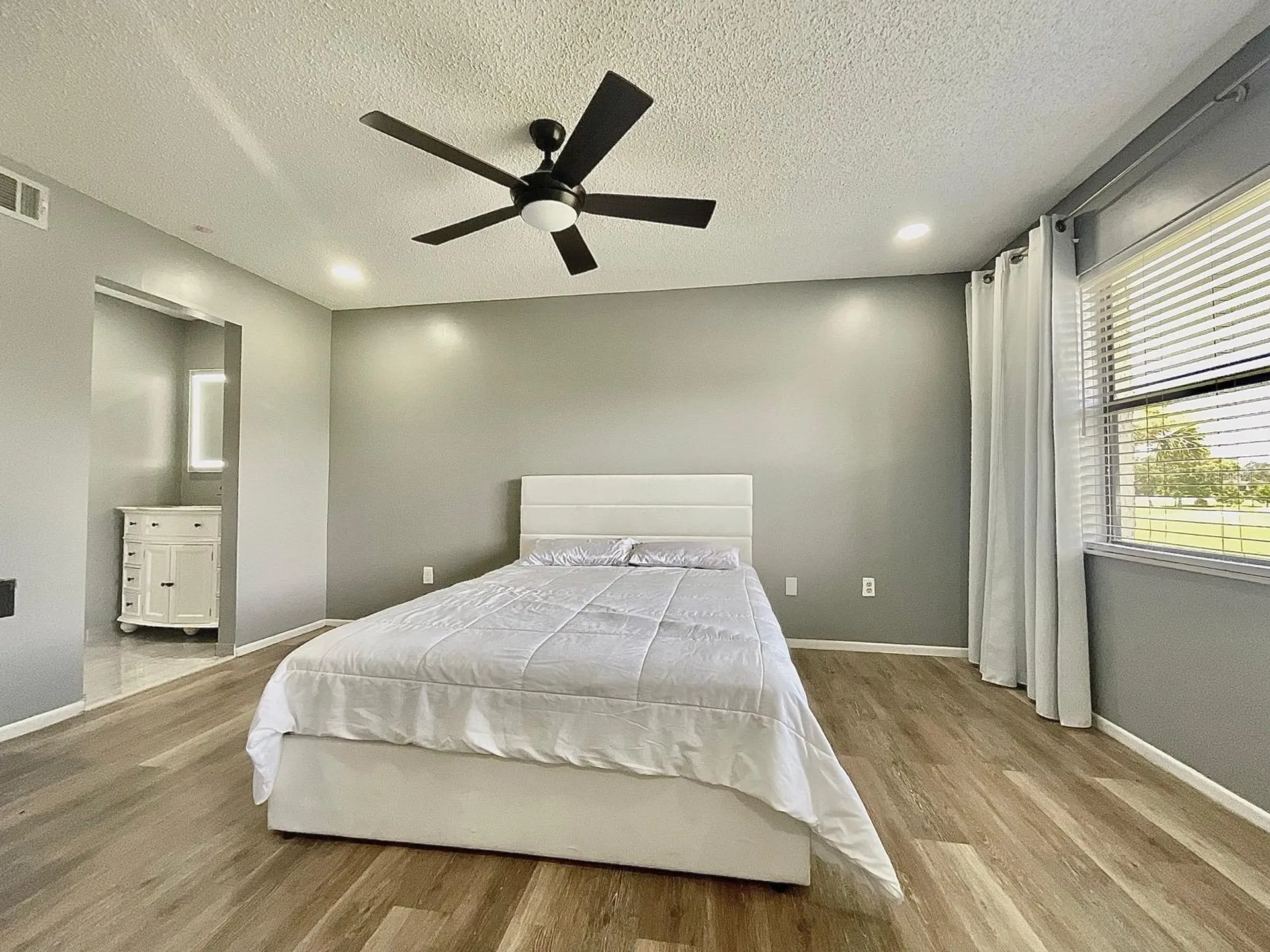 6062 Willowpointe Circle Orlando FL 32822