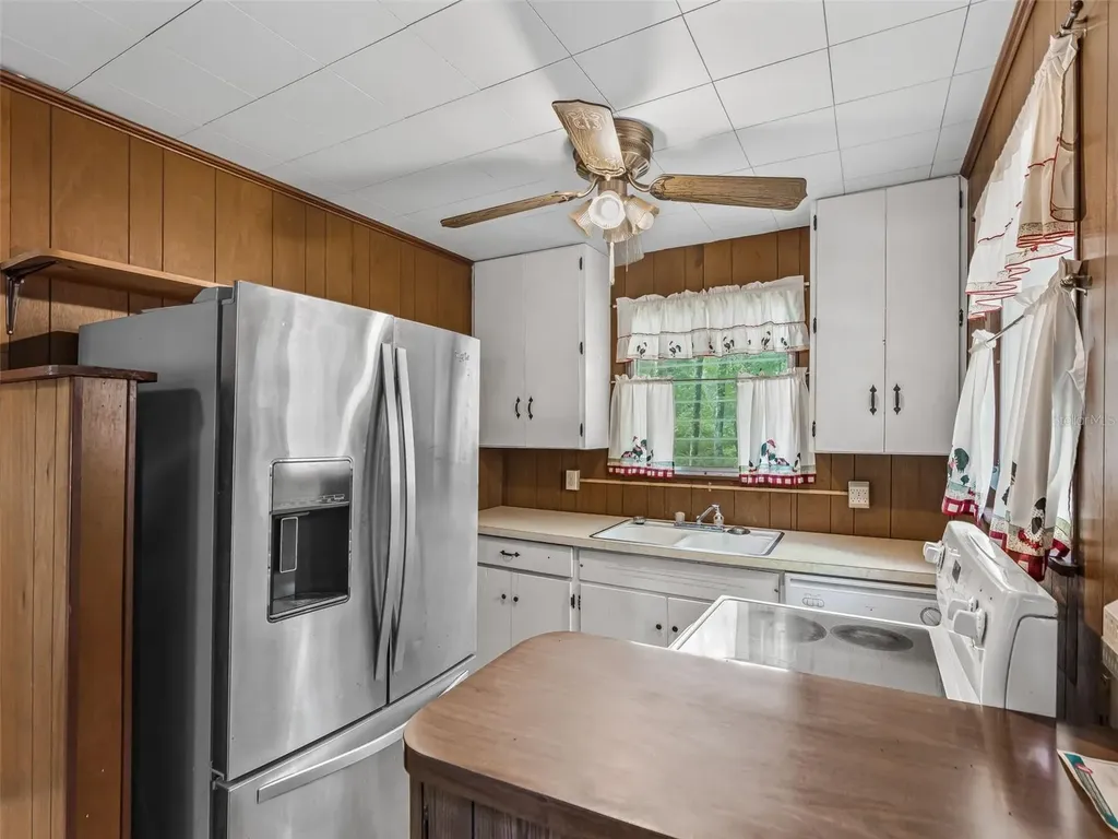 4935 SW 124th Lane Webster FL 33597
