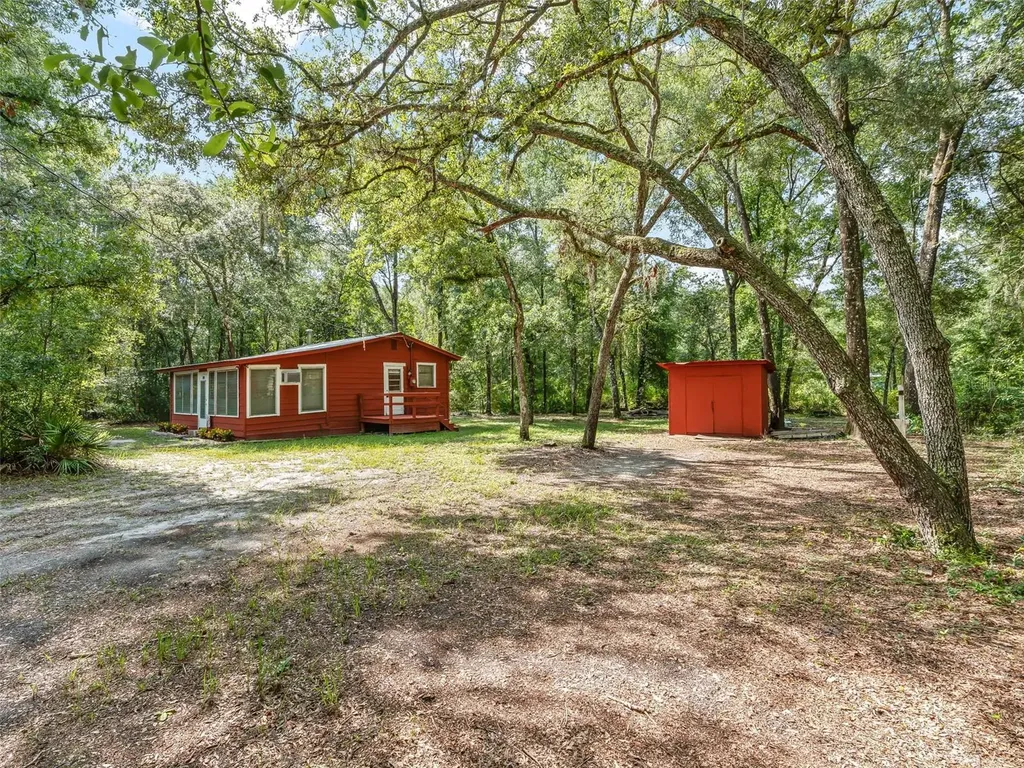 4935 SW 124th Lane Webster FL 33597
