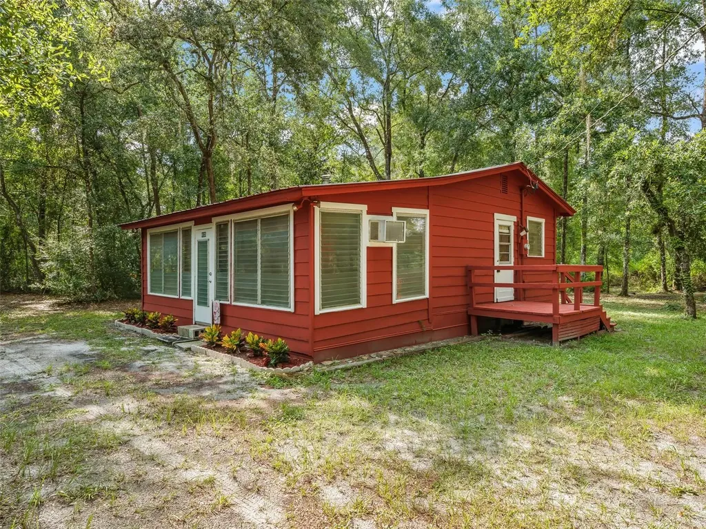 4935 SW 124th Lane Webster FL 33597