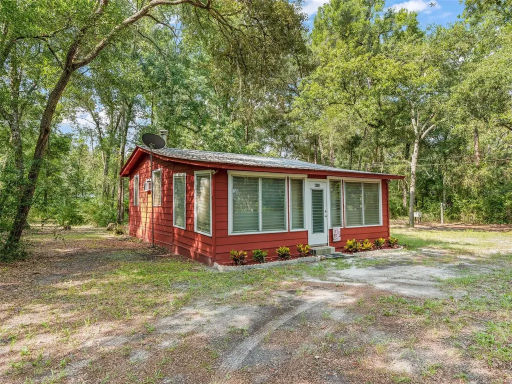 4935 SW 124th Lane Webster FL 33597