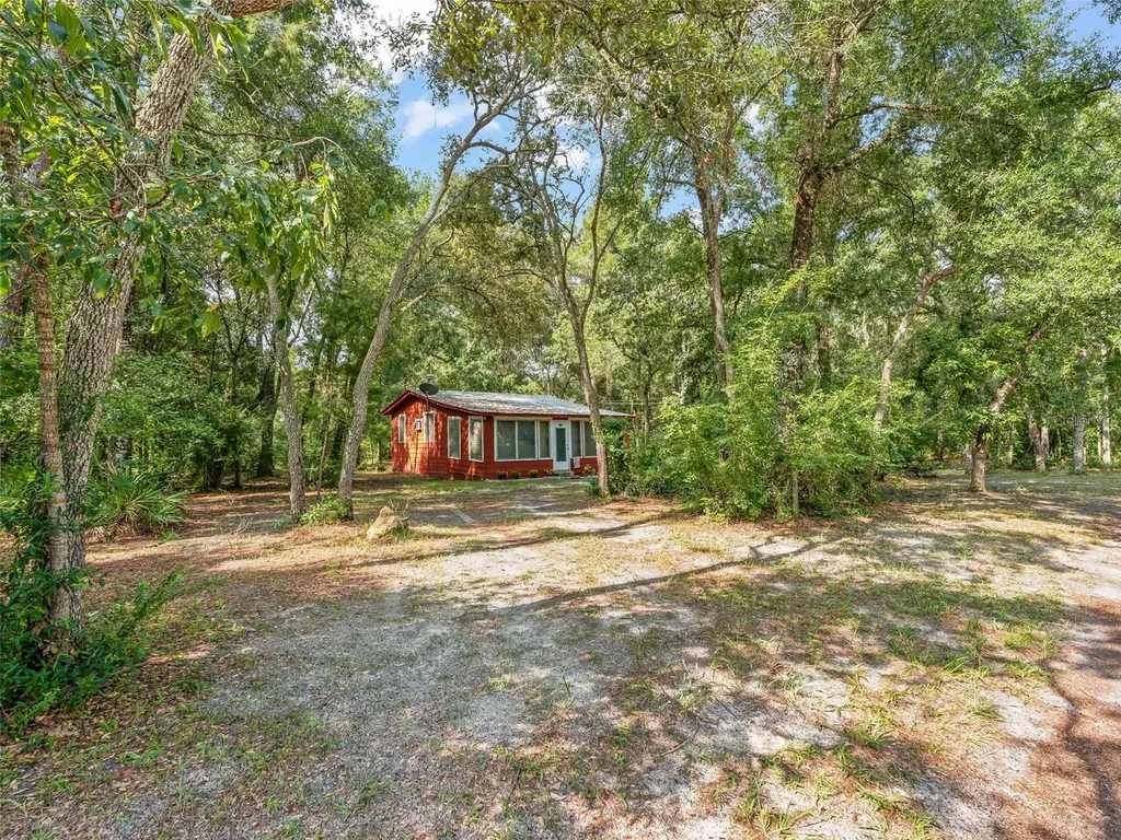 4935 SW 124th Lane Webster FL 33597