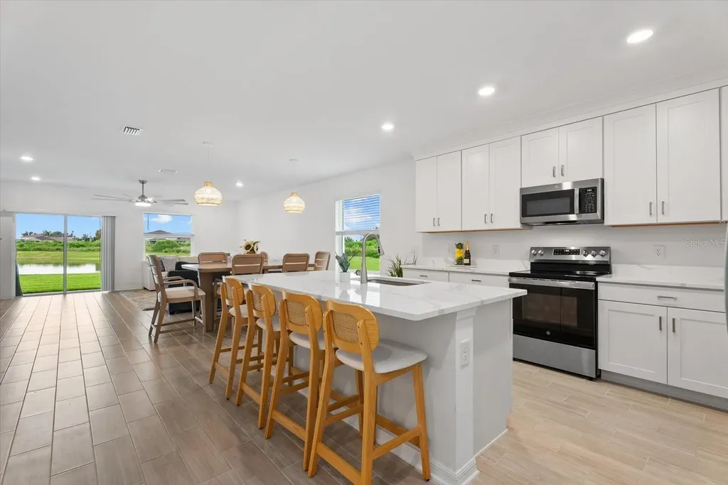 10032 Last Light Glen Parrish FL 34219