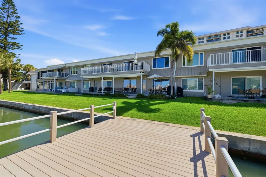 400 Larboard Way Clearwater Beach FL 33767
