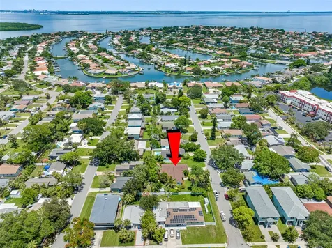 1819 Maryland Avenue NE St Petersburg FL 33703