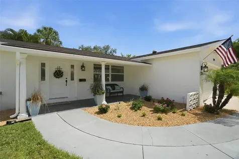 1819 Maryland Avenue NE St Petersburg FL 33703