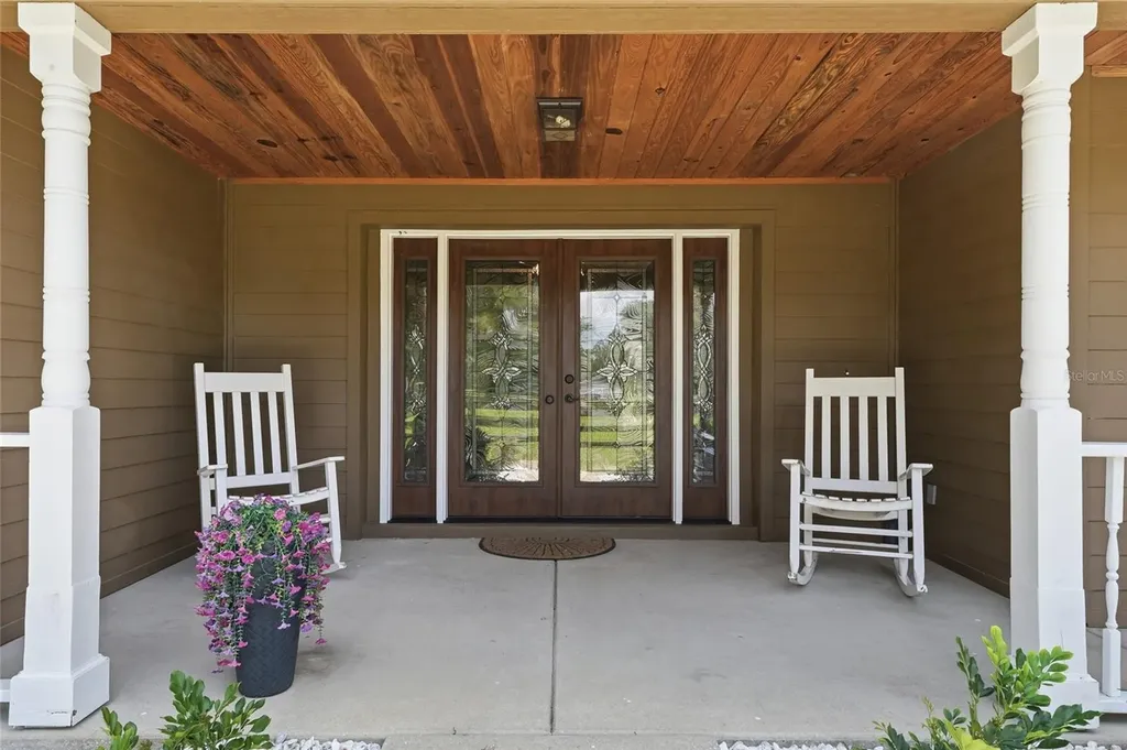 4 Middleground Road Ocala FL 34482
